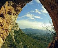 Sortie du boyau, vue sur la vallée Sortie du boyau, vue sur la vallée